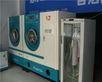 毛皮服裝的室內(nèi)存放與戶外保護(hù)常識(shí)